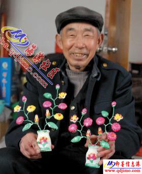 厉害！即墨这位老人竟然能化“泥土”为鲜花