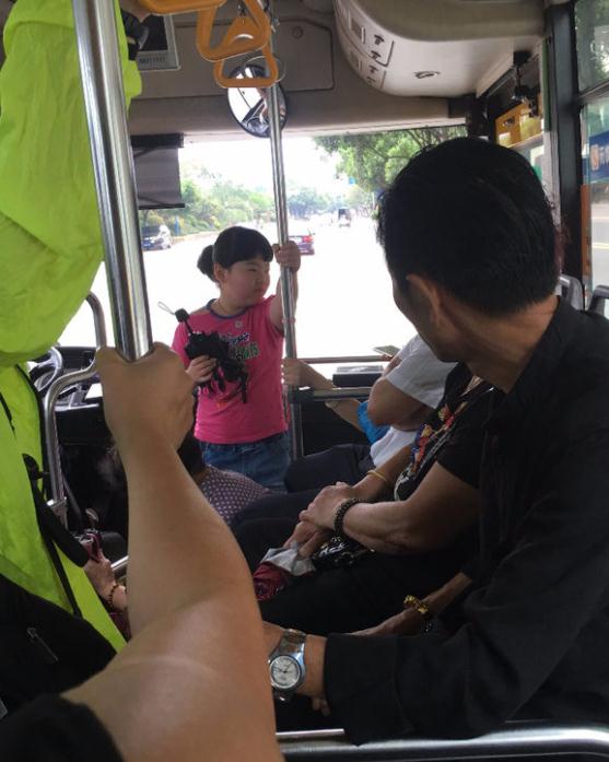 凭什么让座:法律规定让座了吗?大家都是买票的