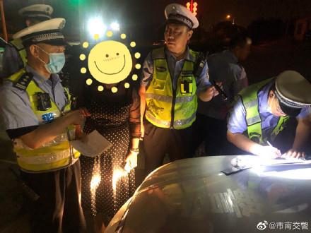 市南交警开展异地用警执法行动
