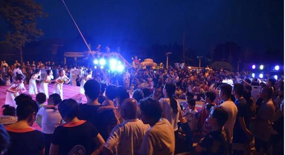 汇聚“邻里节”！青岛即墨北安街道携手青岛当代医院举办夏日纳凉晚会