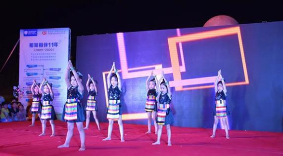 汇聚“邻里节”！青岛即墨北安街道携手青岛当代医院举办夏日纳凉晚会