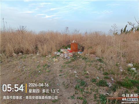 即墨区通济新区潘家官庄村毁坏耕地垃圾堆放如山