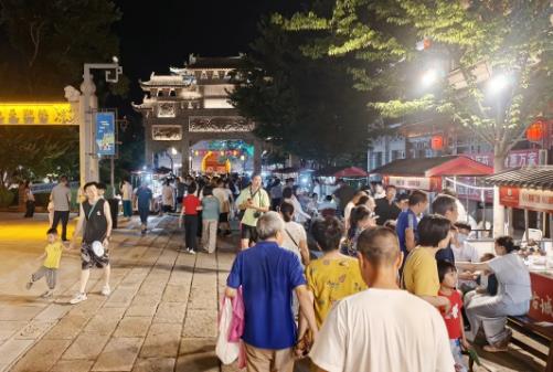 中医药文化集（夜）市“燃爆”即墨古城
