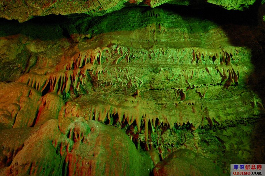 <font color=red><b>沂水蒙山地下大峡谷美丽风景</b></font>
